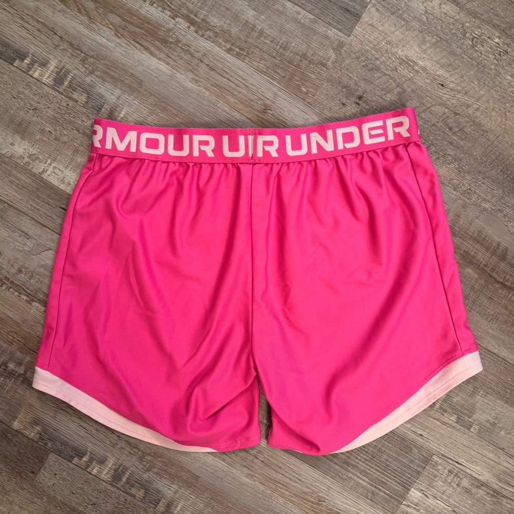 Under Armour Pink Athletic Shorts Youth XL Loose Fit HeatGear Girls - Picture 2 of 3